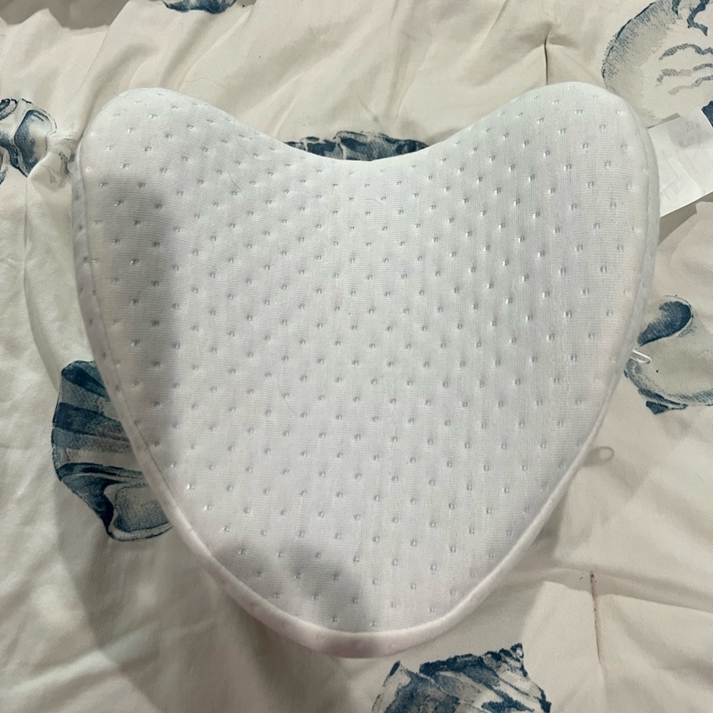 Contour Knee Pillow, pillow to put between your knees